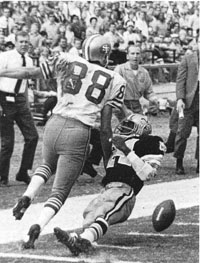 1969 Saints-49ers Action - 1
